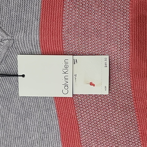 * NWT Calvin Klein sweater - Picture 3 of 6